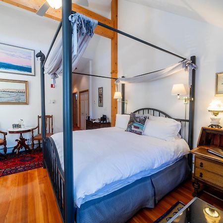 Beaujolais Boutique B&B At Thea'S House Μπανφ Εξωτερικό φωτογραφία