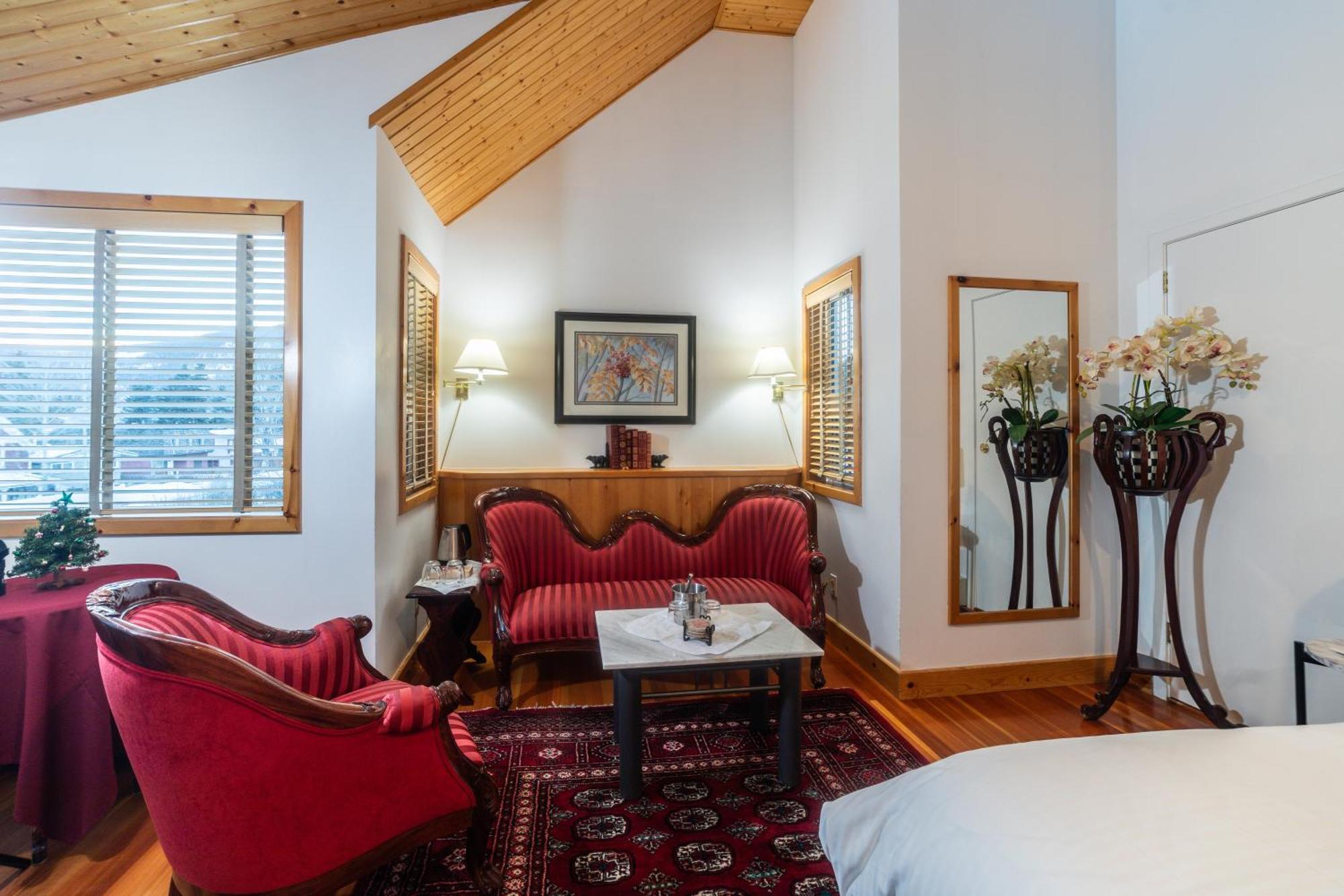 Beaujolais Boutique B&B At Thea'S House Μπανφ Εξωτερικό φωτογραφία