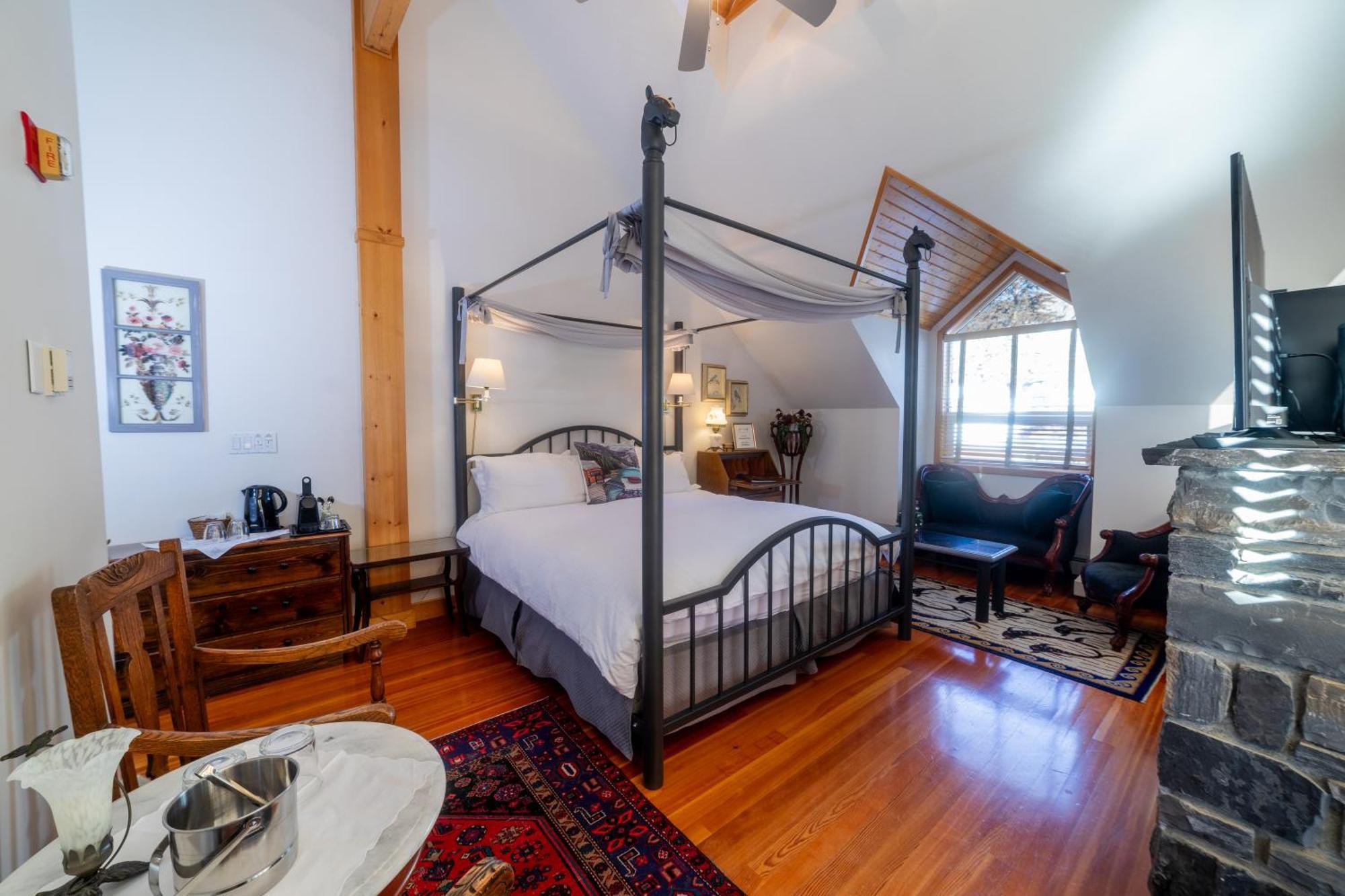 Beaujolais Boutique B&B At Thea'S House Μπανφ Εξωτερικό φωτογραφία